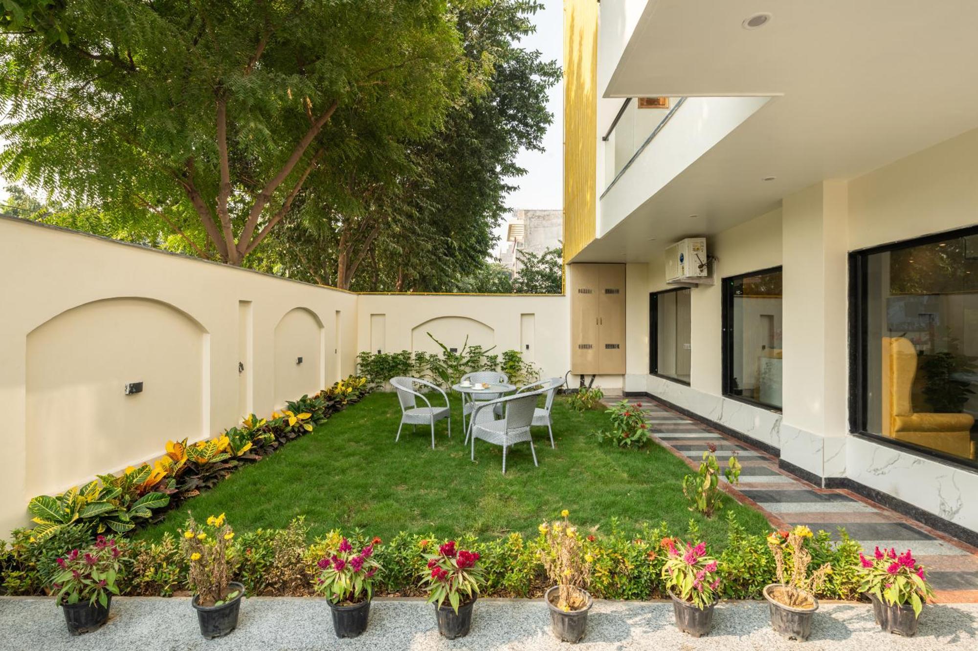 Lime Tree Hotel & One Bhk Serviced Apartment Noida - Sector 50 Metro Εξωτερικό φωτογραφία