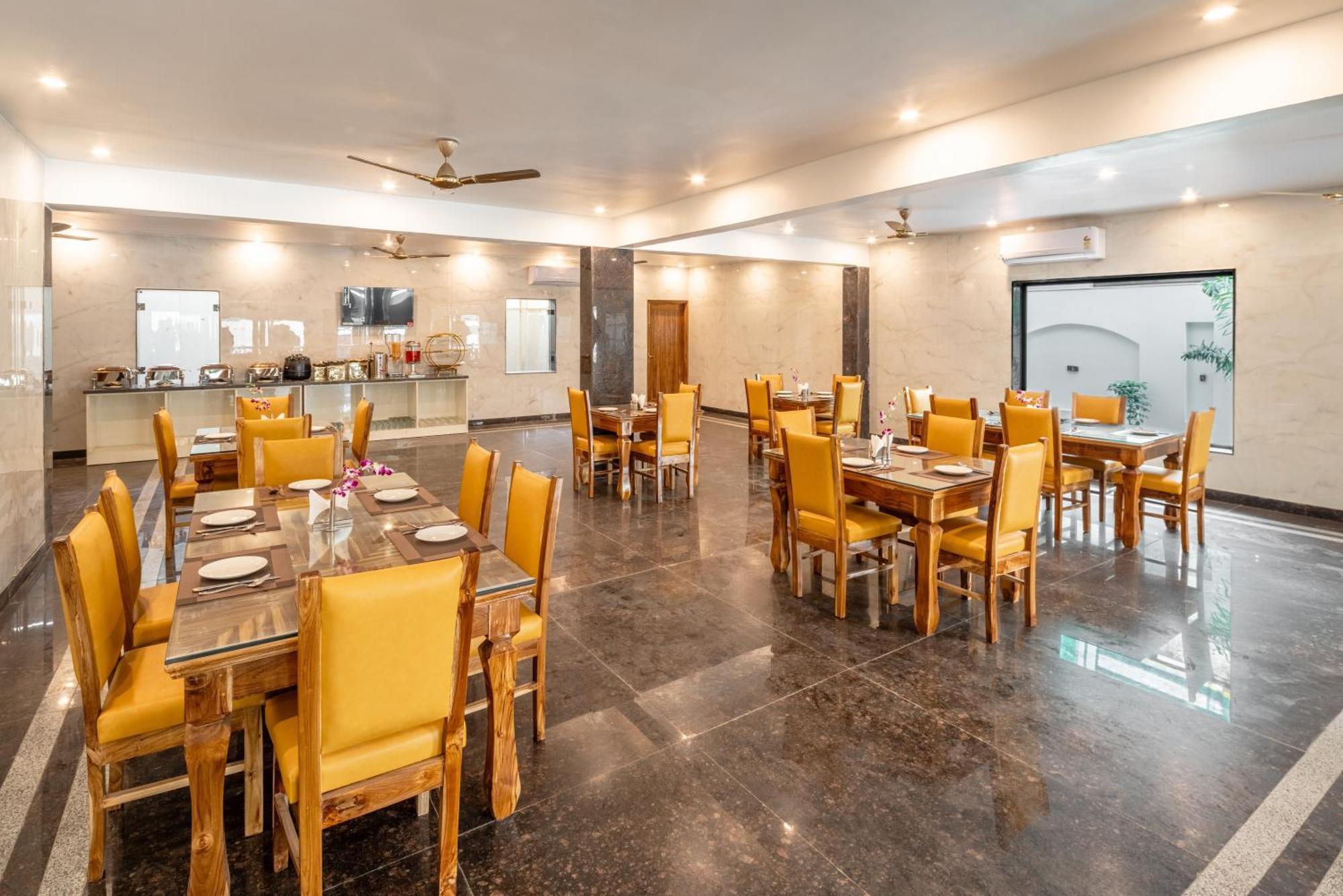 Lime Tree Hotel & One Bhk Serviced Apartment Noida - Sector 50 Metro Εξωτερικό φωτογραφία