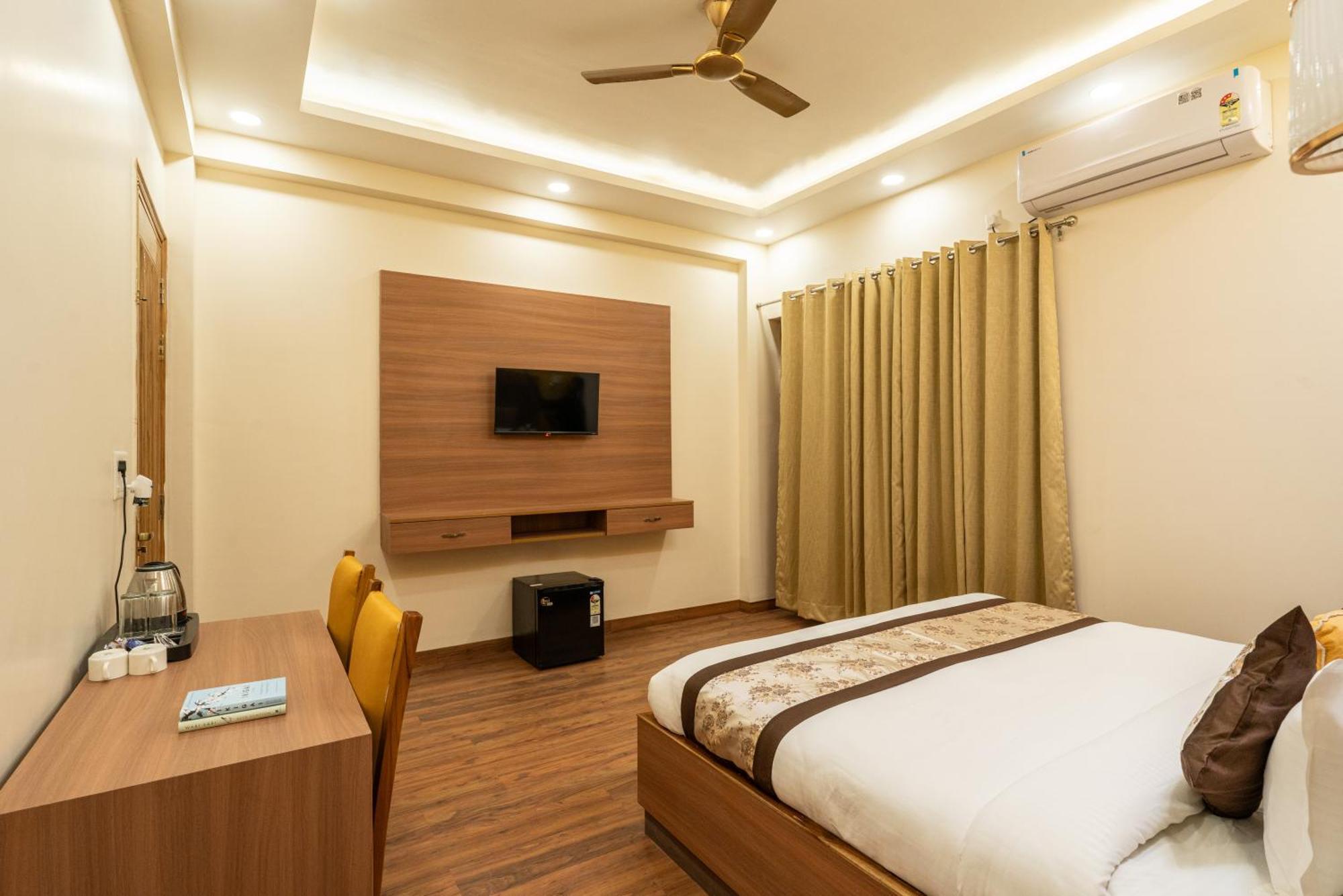 Lime Tree Hotel & One Bhk Serviced Apartment Noida - Sector 50 Metro Εξωτερικό φωτογραφία